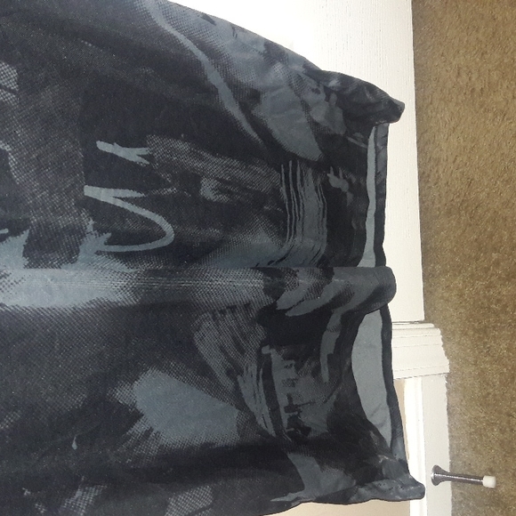 Men's Under Armour top NWOT - Picture 3 of 7